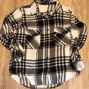 Sanctuary buffalo plaid boyfriend shirt. Medium